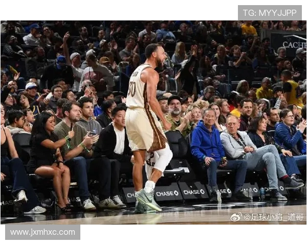 库里晒比赛照感慨已打完30场 坚定表示继续向前追逐目标