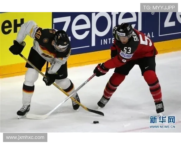 世界冰球锦标赛小组赛激战画面实拍